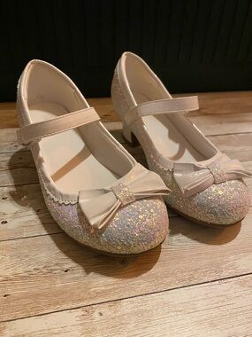 Girls Sparkle Mary Jane Heels in Iridescent Pink 13